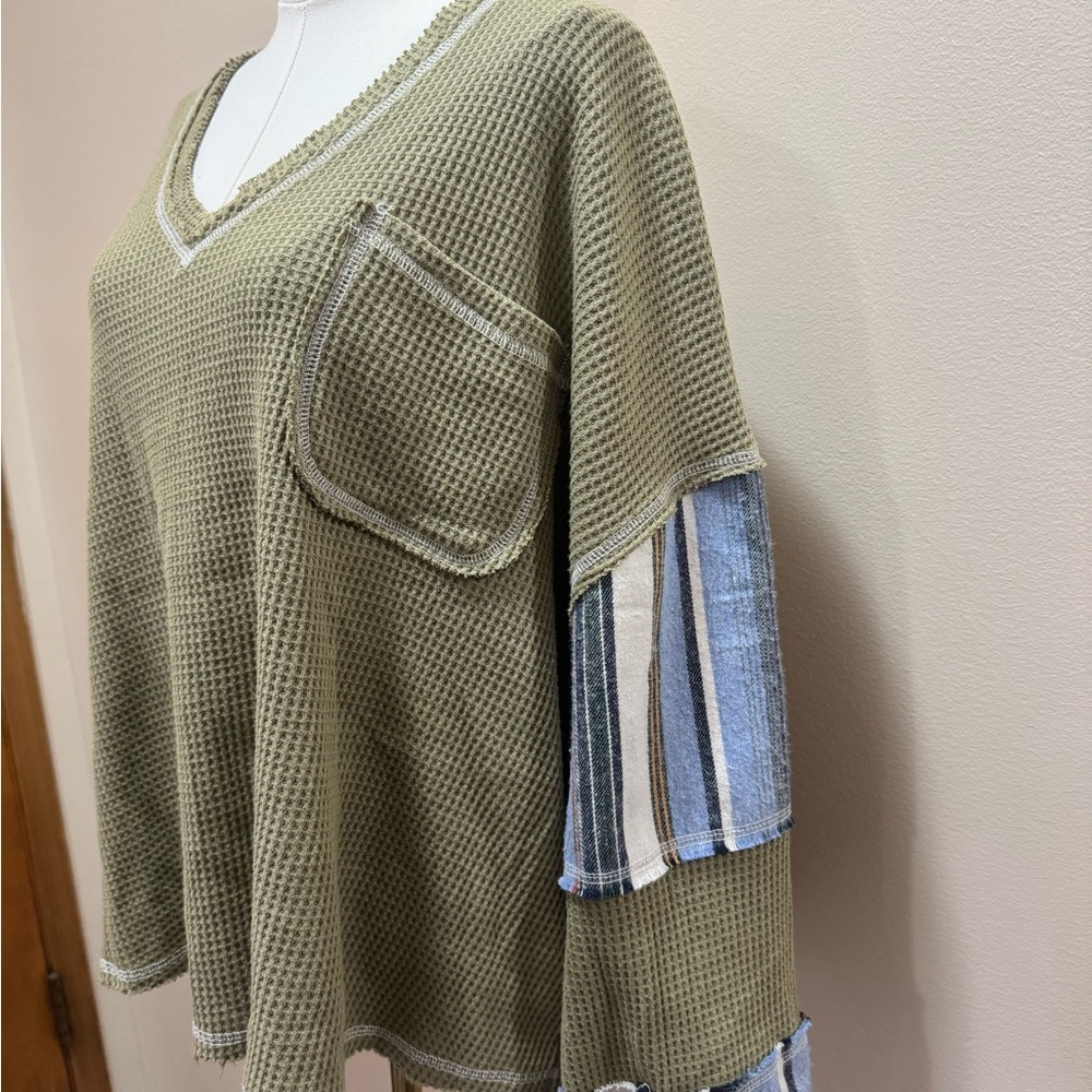 NWOT POL Thermal Knit Top - Picture 3 of 5